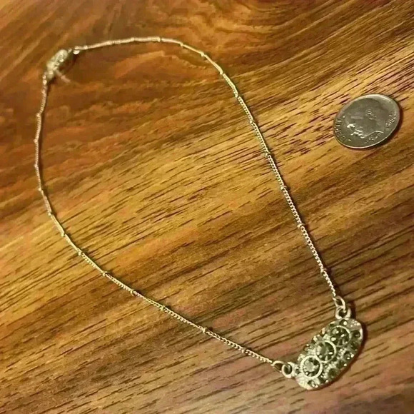 Beautiful CZ Diamond Style Vintage Necklace with Push Clasp - Picture 6 of 6